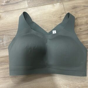 Lululemon sports bra 32 DD E